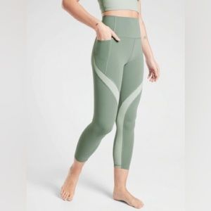 Athleta Salutation Stash Pocket Tight Colorblock Lead Green Small Tall